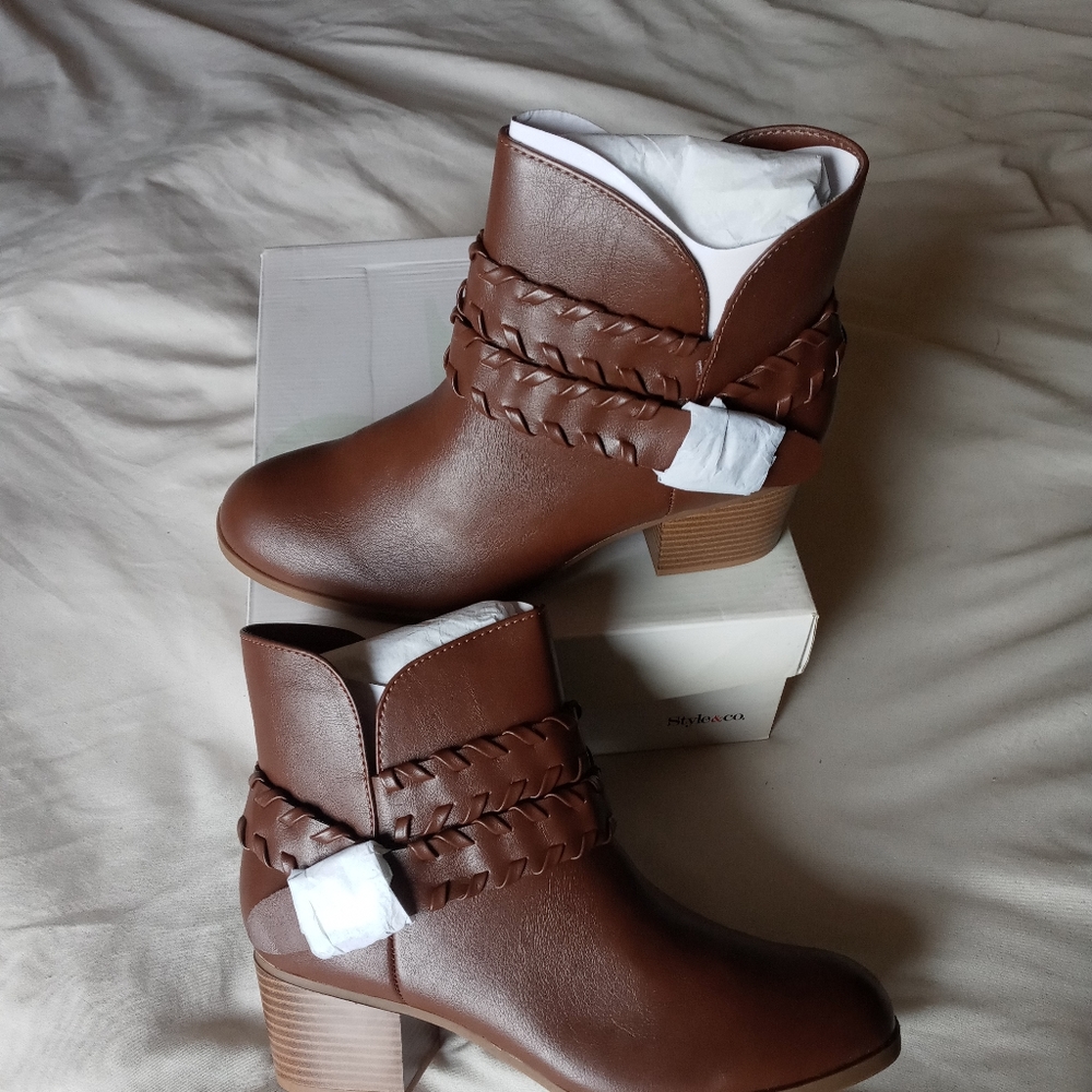 "New" Style & Co Dyanaa Barrel Boots